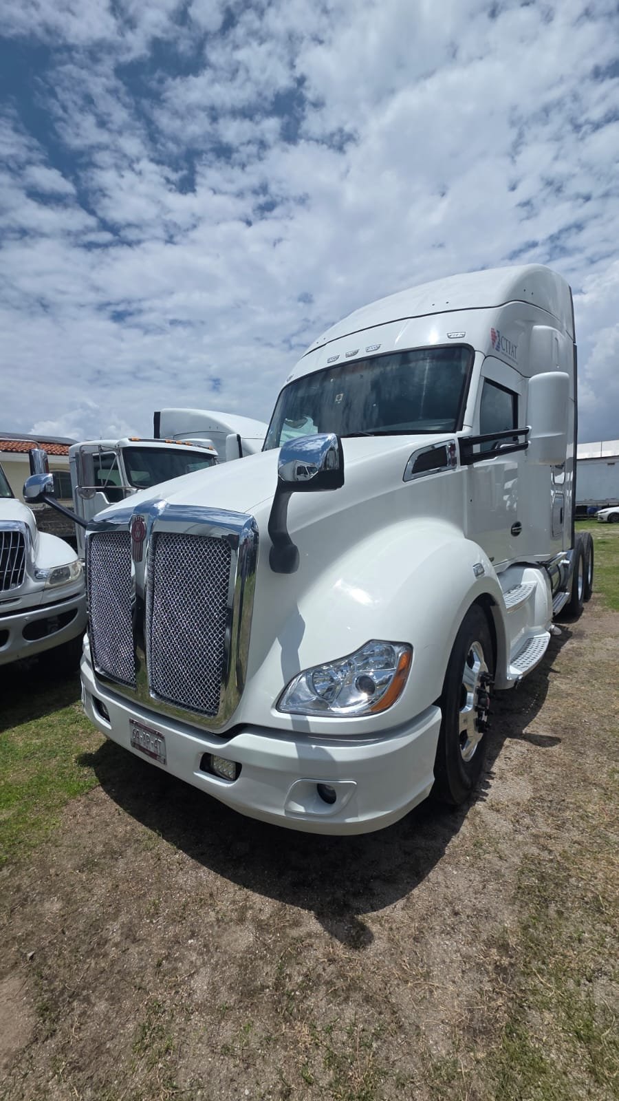 Kenworth T680 2021